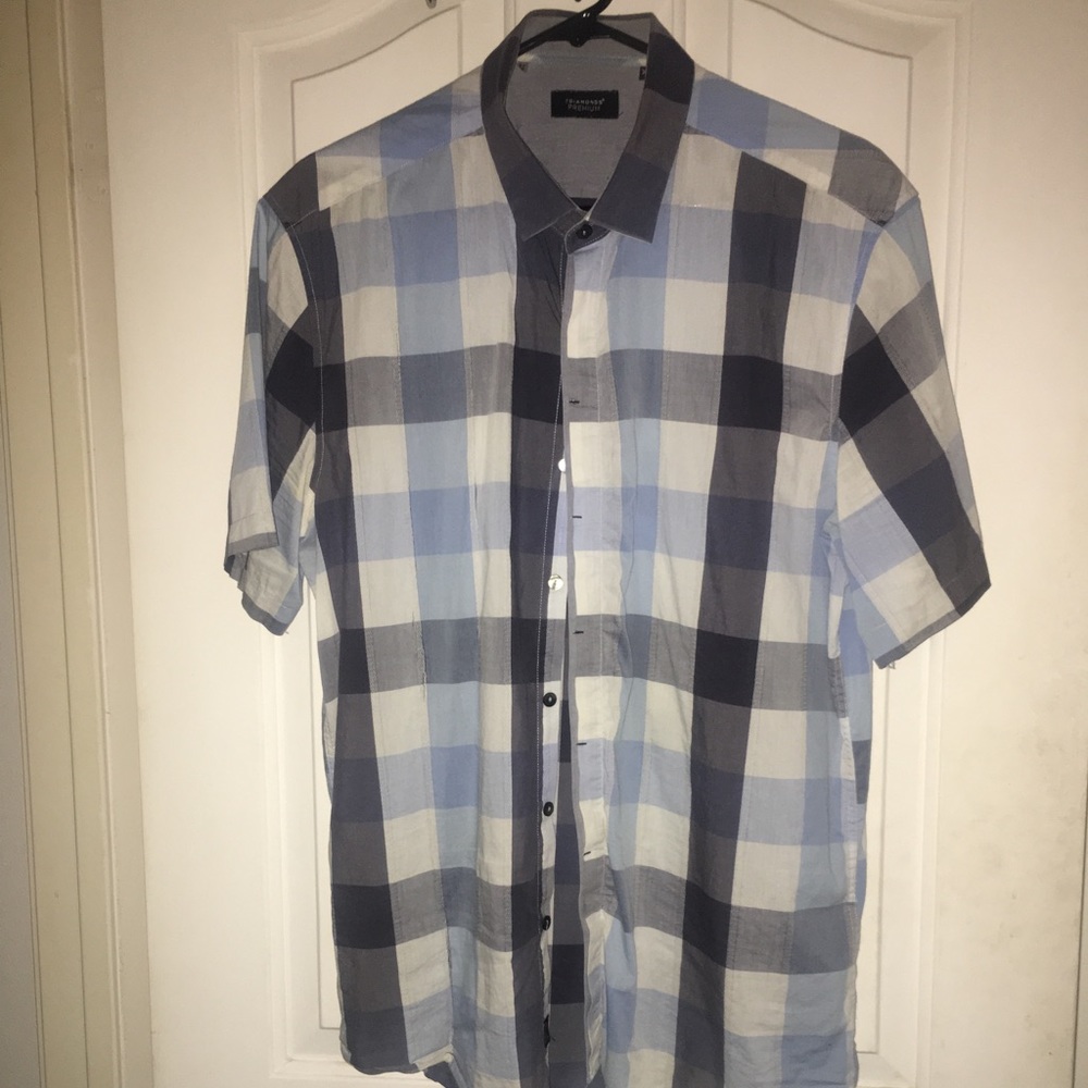 Seven Diamonds Button Down Shirt. Size XXL